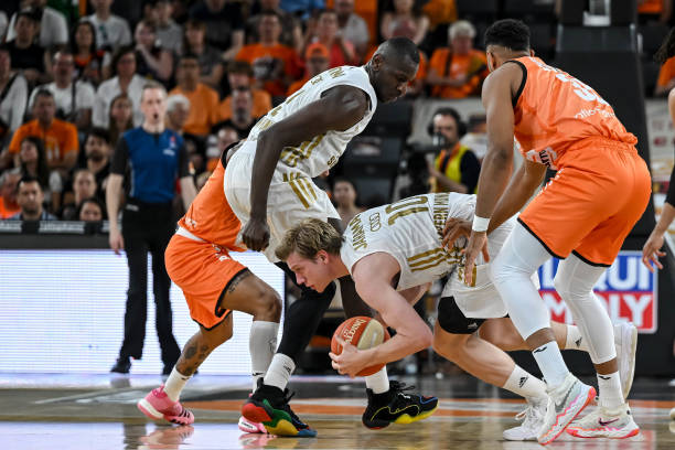 克运动的新 克运动的新