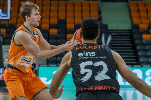 策略与即时 策略与即时